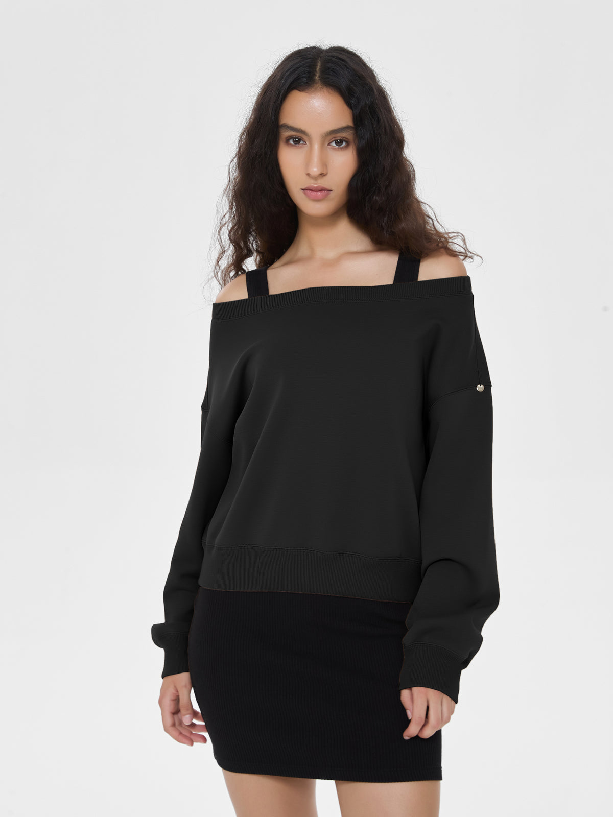 Cubby Off-Shoulder Sweatshirt