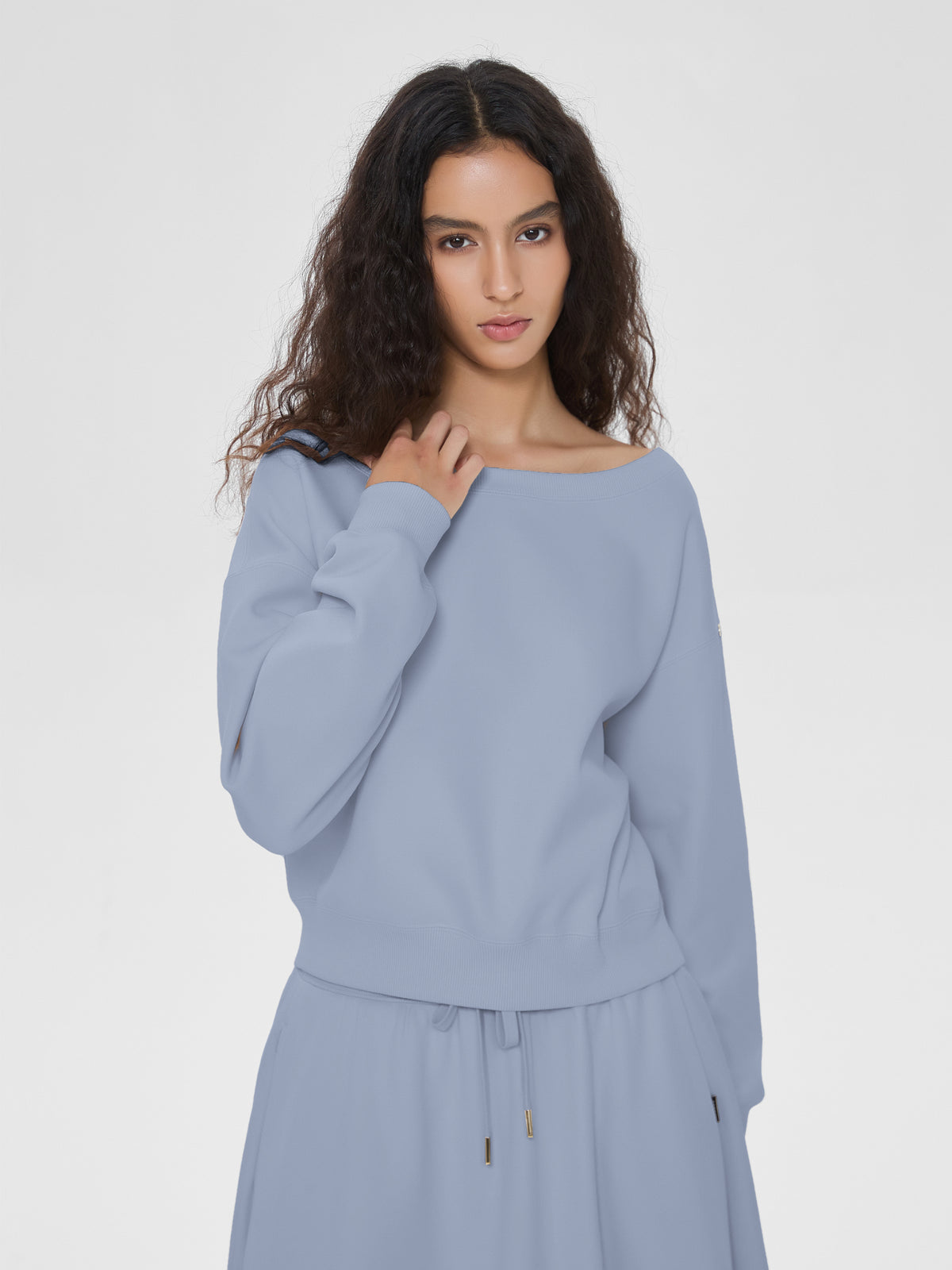 Cubby Off-Shoulder Sweatshirt