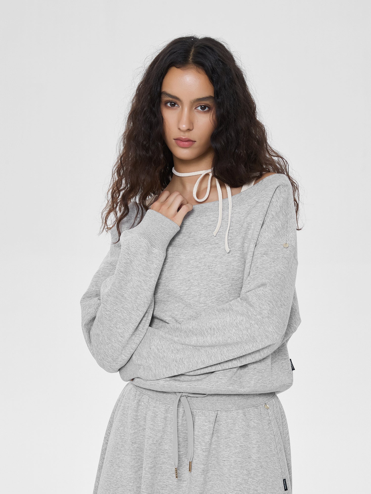 Cubby Off-Shoulder Sweatshirt