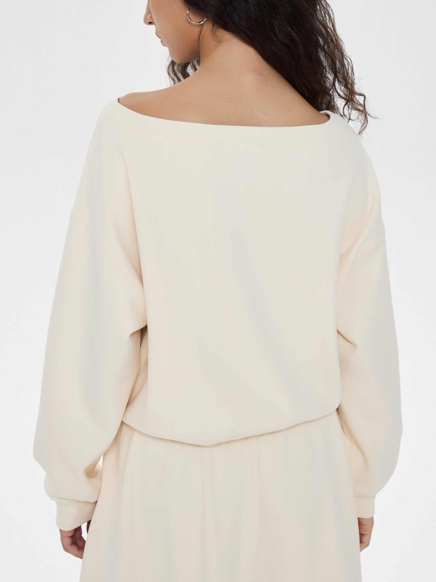 Cubby Off-Shoulder Sweatshirt