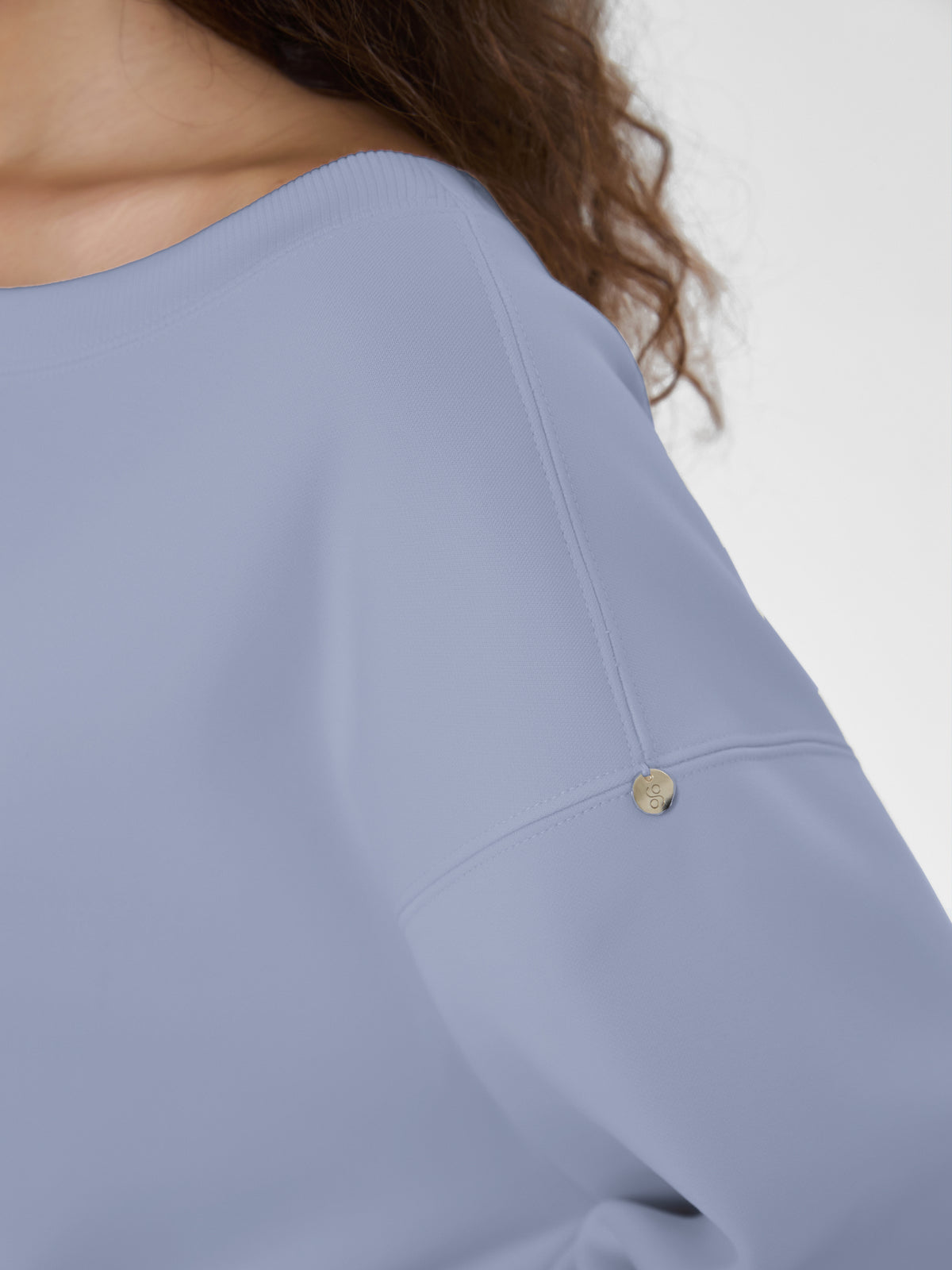 Cubby Off-Shoulder Sweatshirt