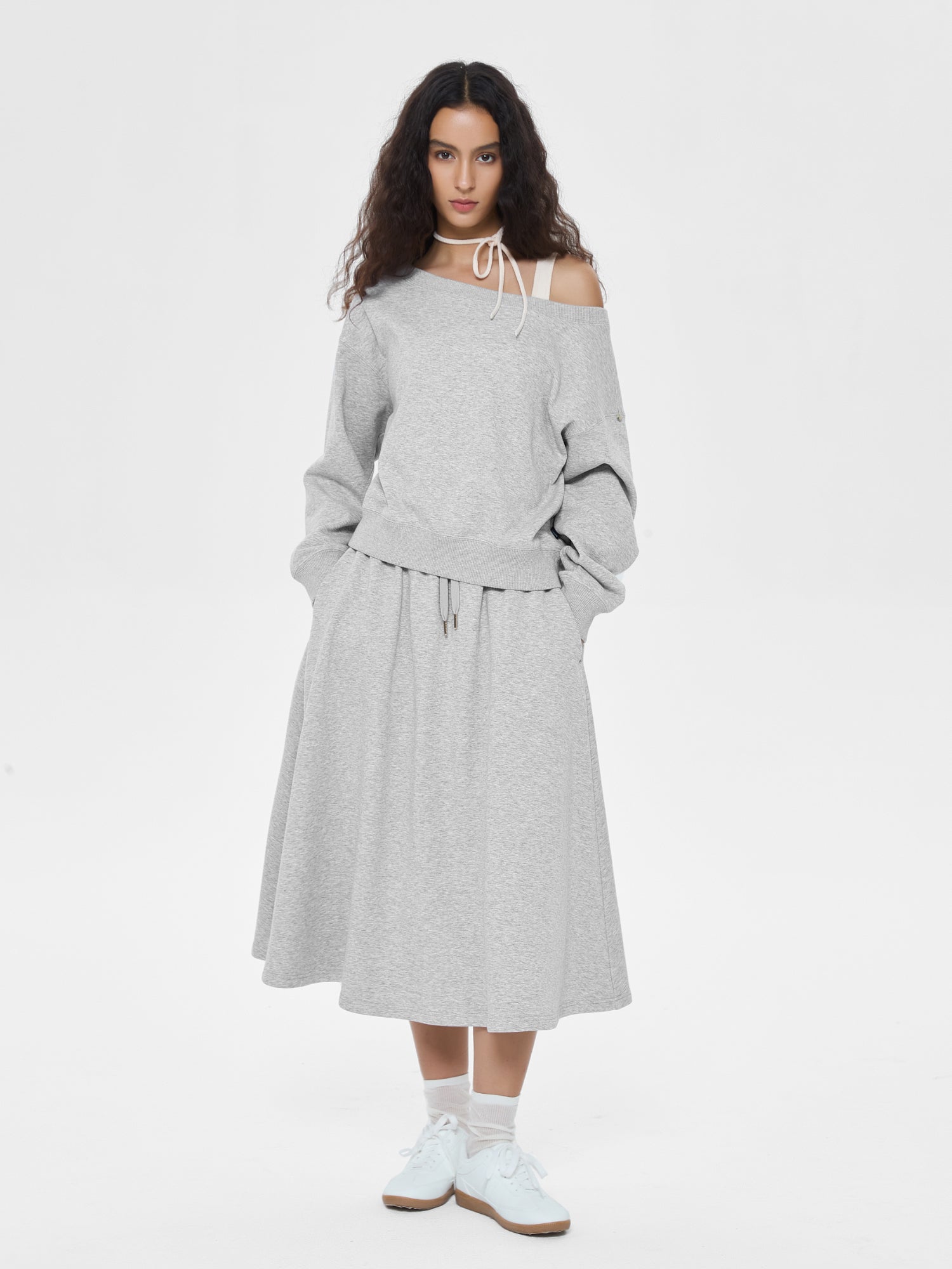 Cubby Off-Shoulder Sweatshirt