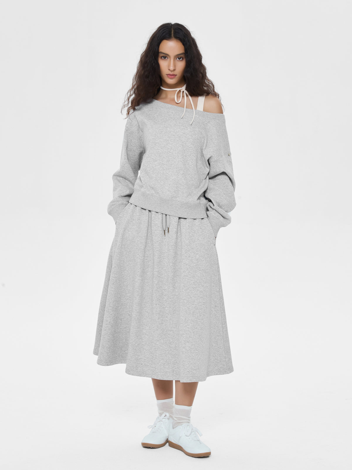 Cubby Off-Shoulder Sweatshirt