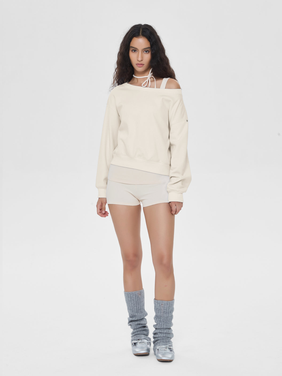 Cubby Off-Shoulder Sweatshirt