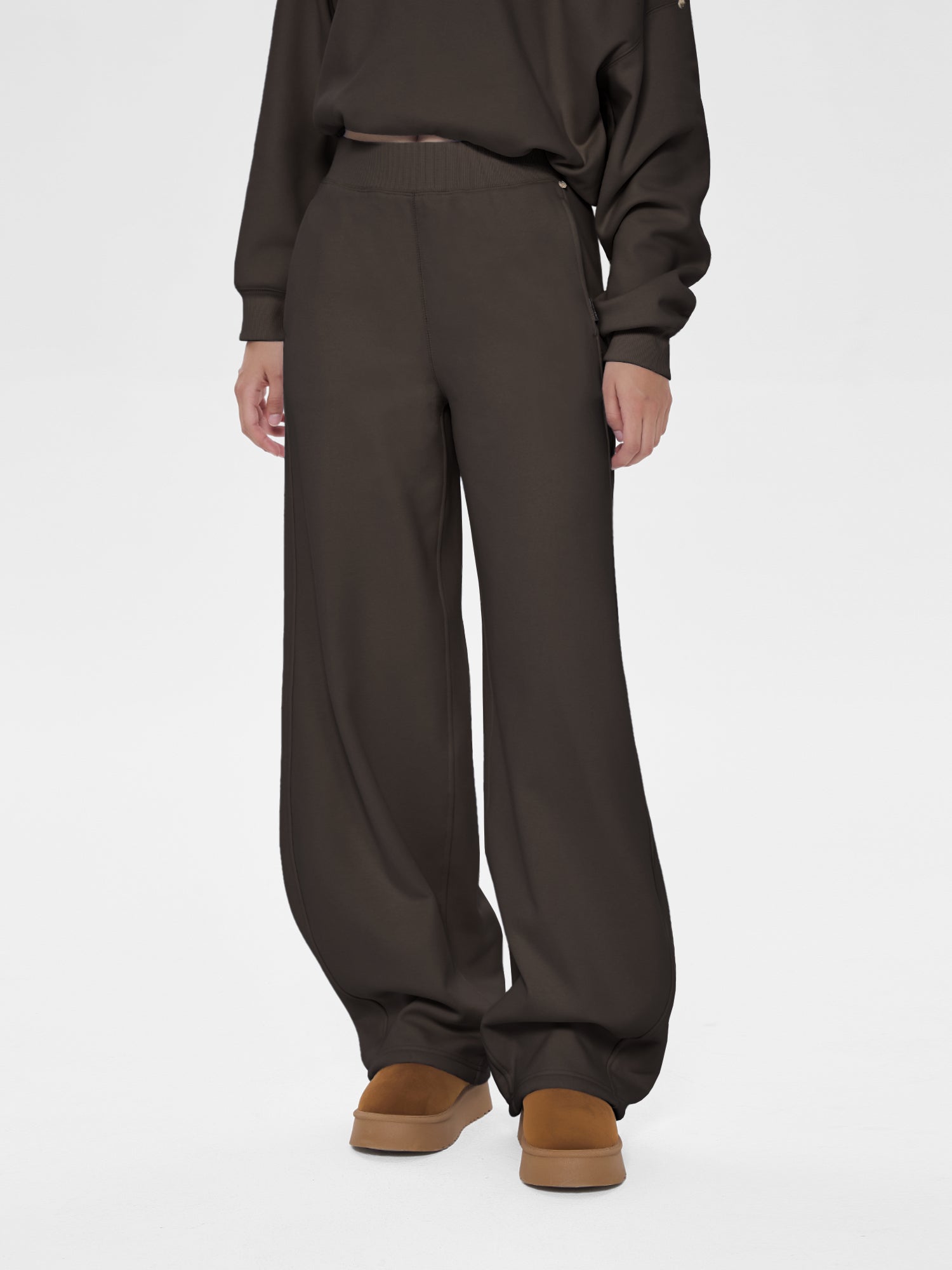 Cubby Barrel Leg Pants, High Waisted