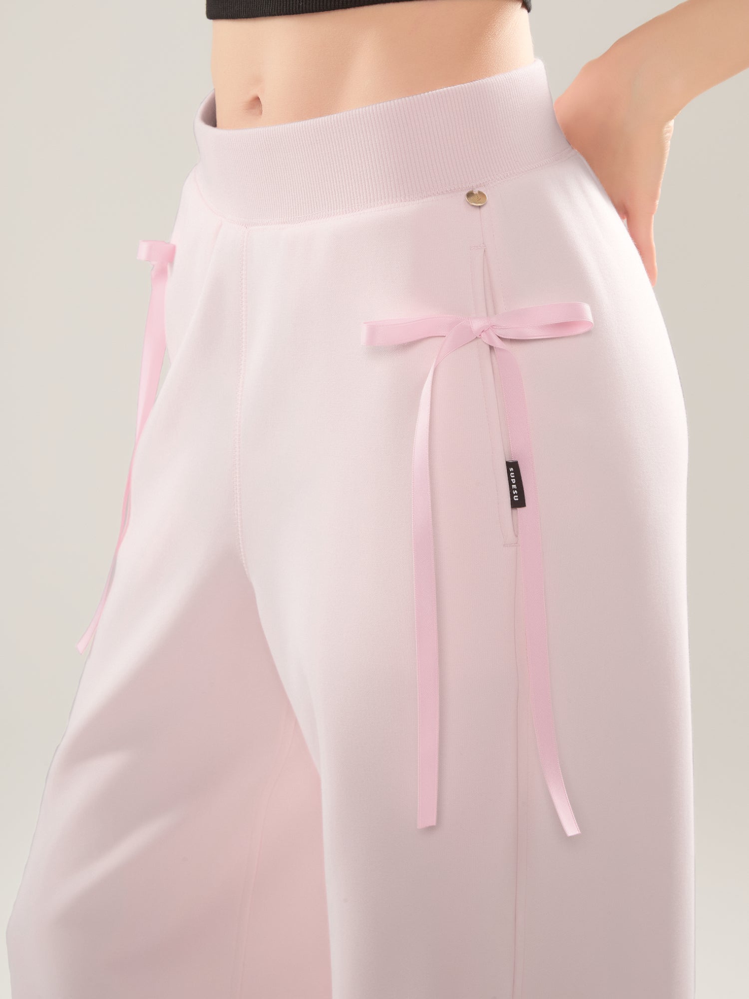 🎀 Cubby Barrel Leg Pants, High Waisted