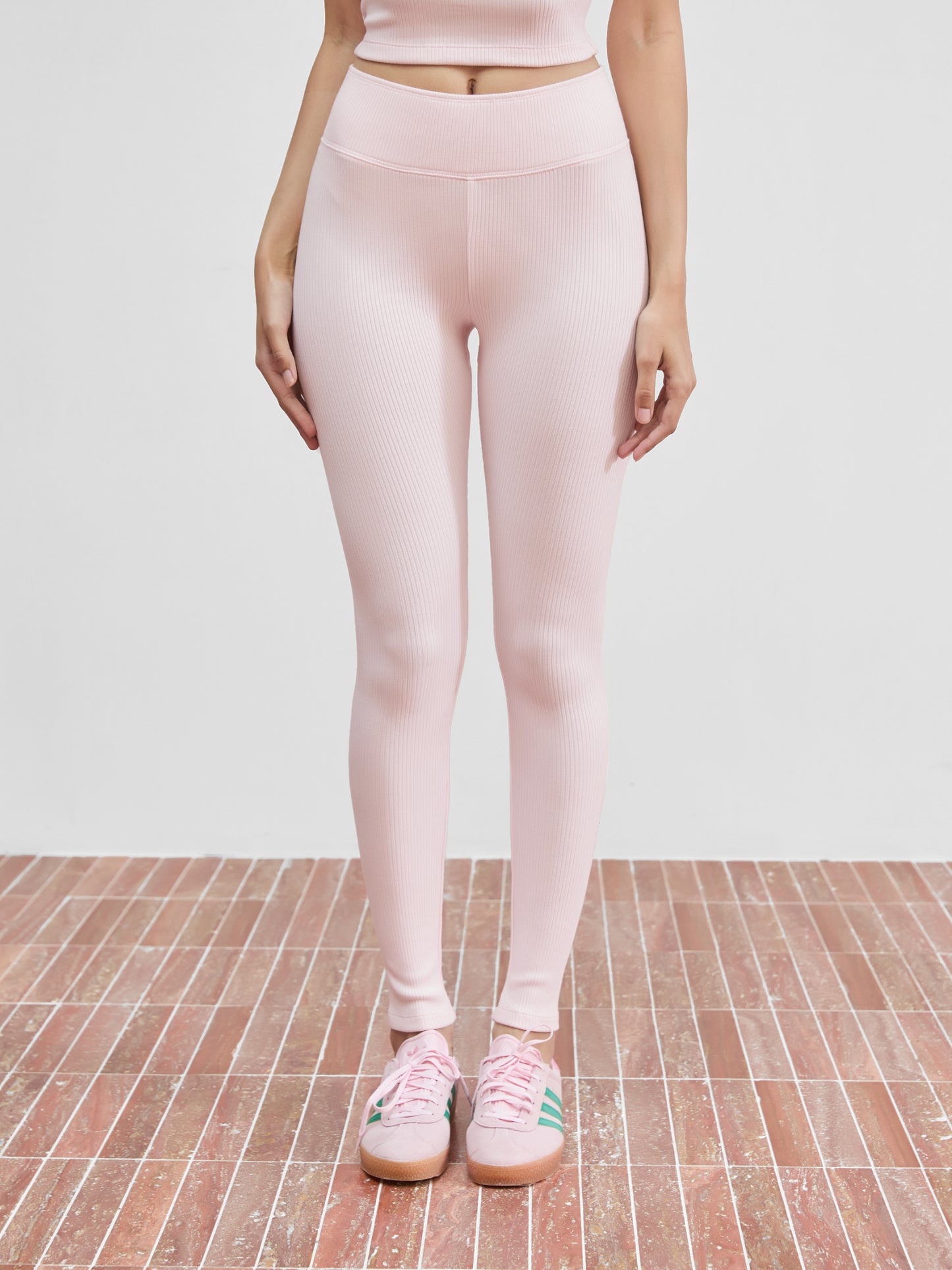 Softly Shaped Legging