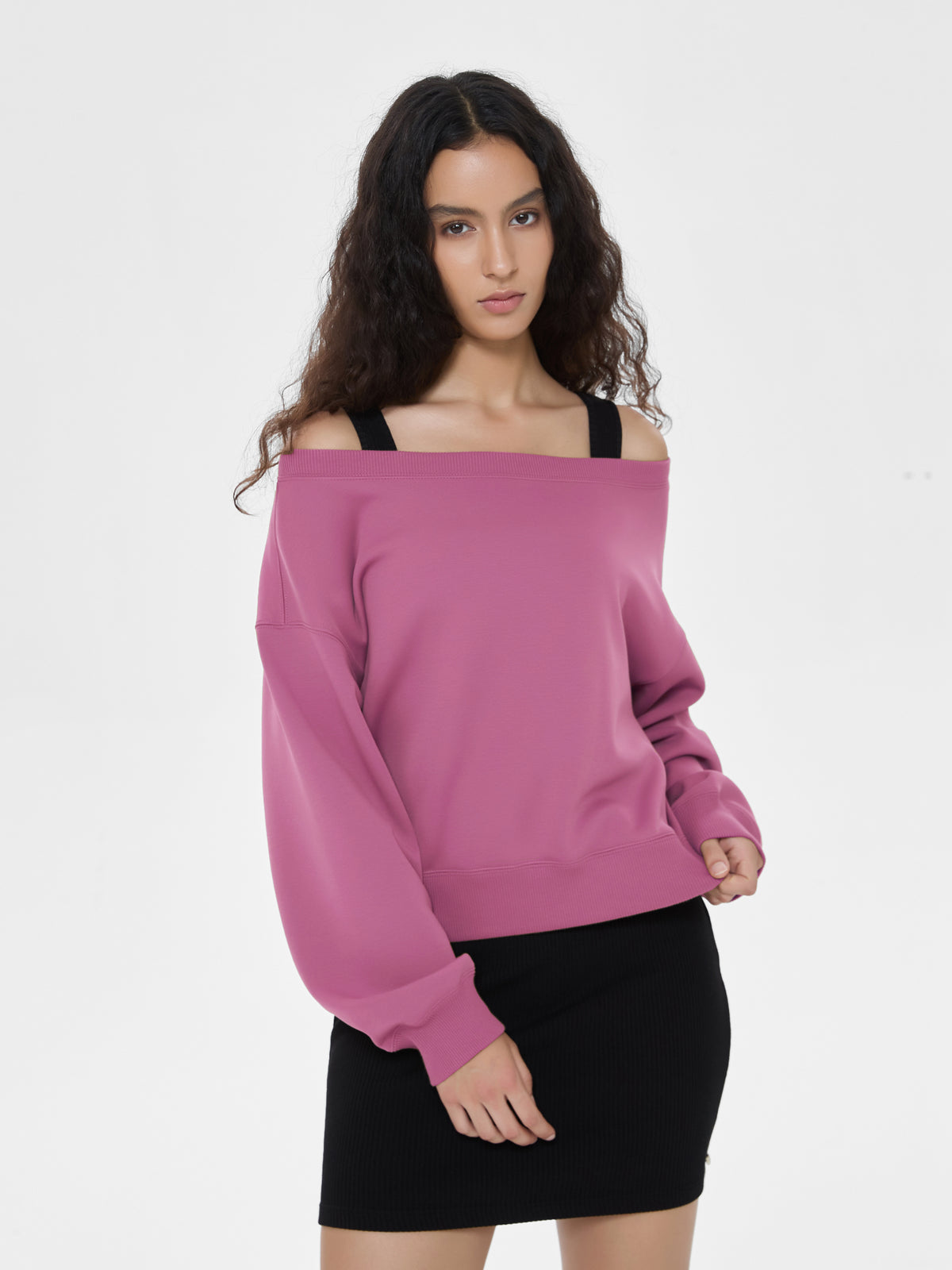 Cubby Off-Shoulder Sweatshirt