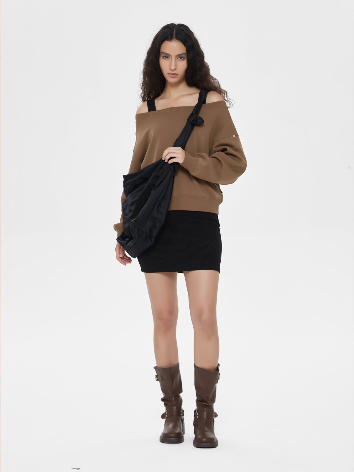 Cubby Off-Shoulder Sweatshirt