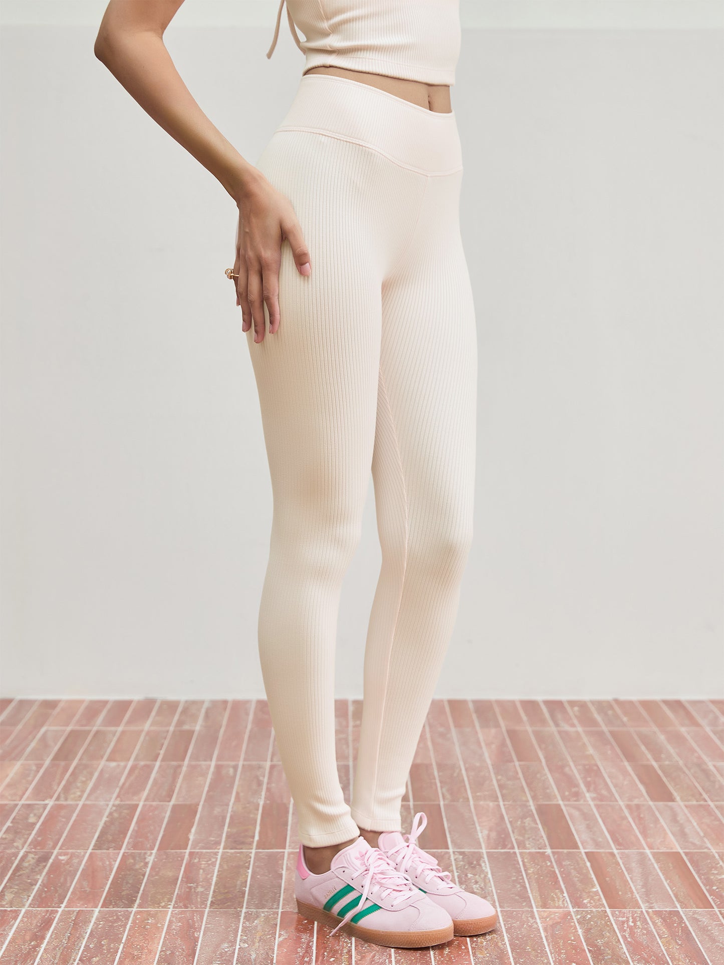 Softly Shaped Legging