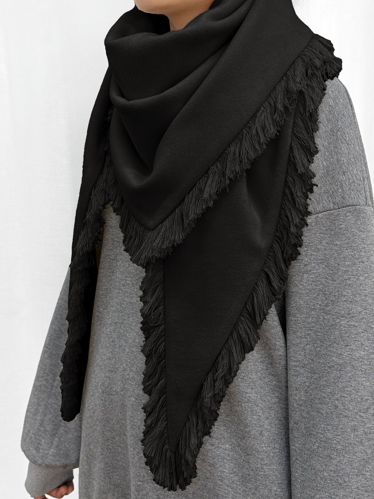 Cubby Scarf, The Lionness
